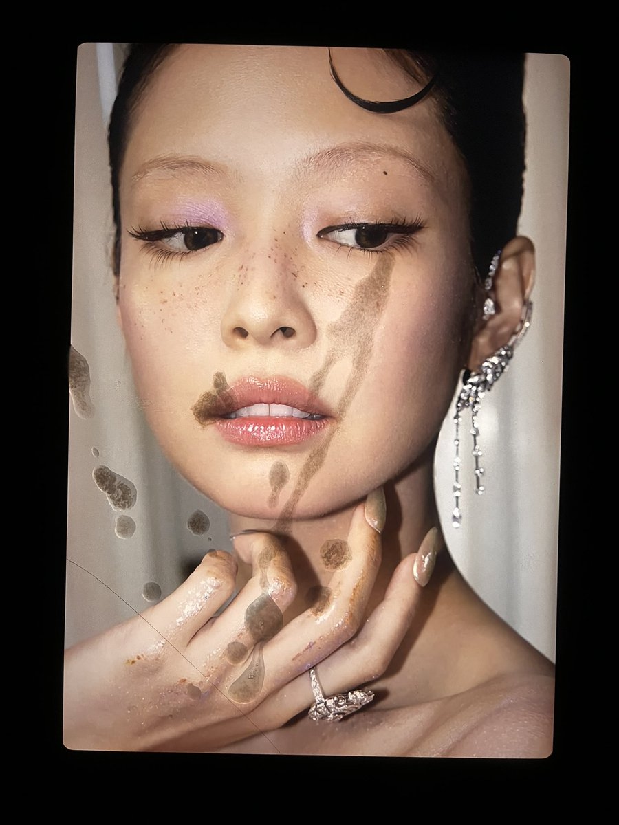 DibKimm's tweet photo. Before Sleep Jennie❤️ https://t.co/P7bmaQJ1He