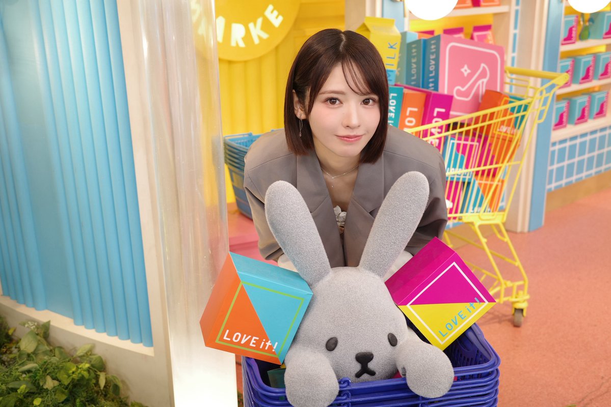 FRUITS_ZIPPER's tweet photo. 📺✨#鎮西寿々歌 「ラヴィット！」 出演ありがとうございました✨📺

🗓6/5（金）8:00〜
TBS「ラヴィット！」@tbs_loveit
鎮西寿々歌が生出演しました🪐🧡

今日のおすずはいかがでしたか？🌷
色んなコーナーをみなさんと楽しめて幸せな朝になりました🗝🚪♡

#ふるっぱーメディア情報
#FRUITSZIPPER
#ふるっぱー
