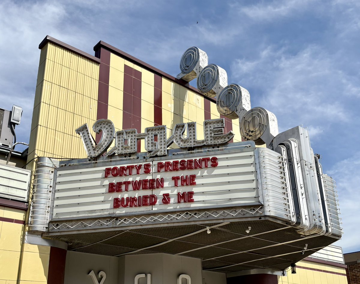 JoshLipnik's tweet photo. Vogue Theater (1938)
Indianapolis, IN https://t.co/vO6aqHvvQ1