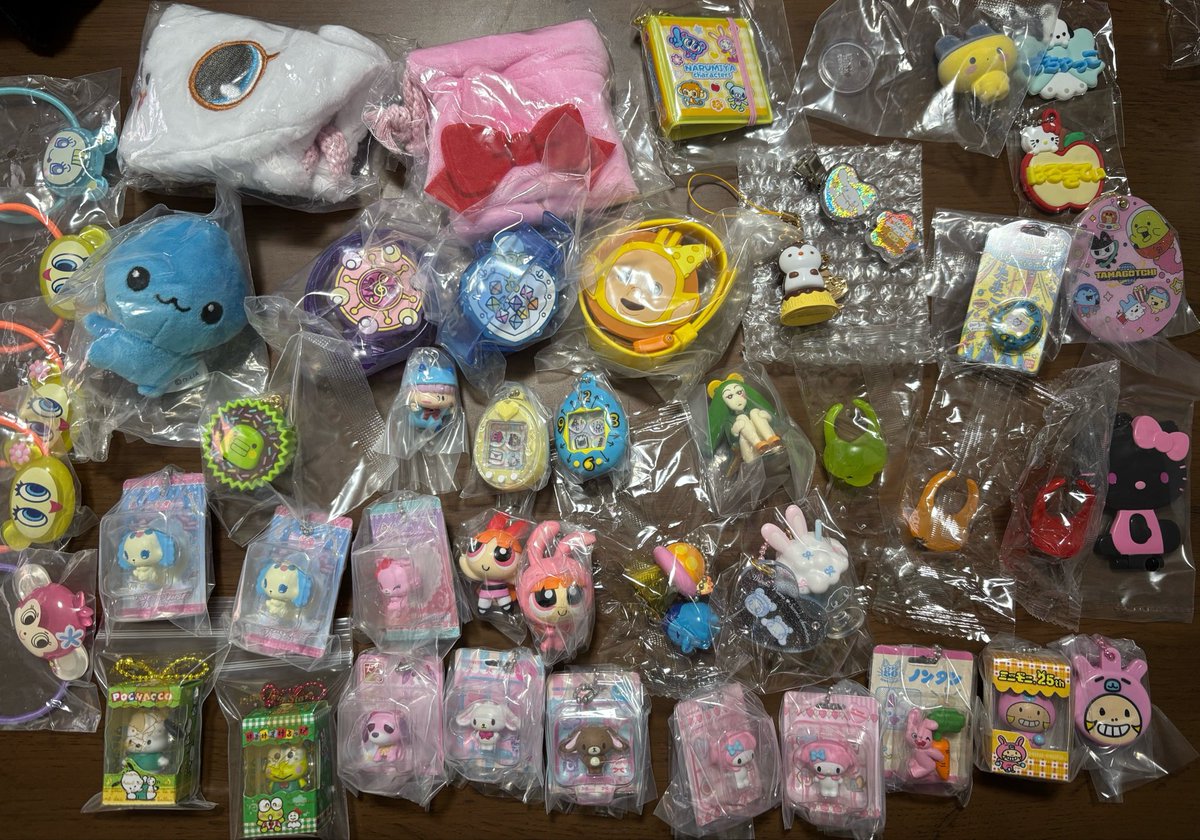 ernys__'s tweet photo. 【交換希望】めじるしアクセサリー　パッケージチャーム　ボンボンドロップミニチュアチャーム等
譲：ヒソカ、クロロ、キルア、しんちゃん、ヨッシー、黒子、モモンガ、うさぎ、プリン、マフィン、コマさん、ジバニャン、コマじろう、キティ、メラニー、銀時、メロリー、はなかっぱ、アゲルちゃん等 https://t.co/kAuSJlGItU