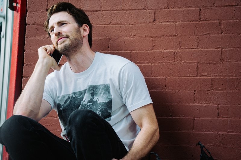 brchrisevans's tweet photo. A saga das still do Chris Evans em Materialists continuam, desta vez numa qualidade não tão boa mas assim que as adms conseguirem vamos atualizar 🫂 https://t.co/OJlnqMbNK9