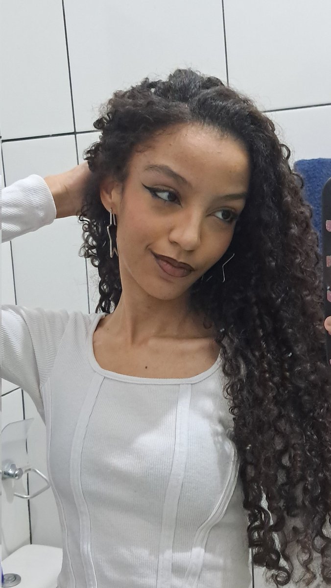 leirusur's tweet photo. Cada ano que passa eu mexo menos nessa conta :) https://t.co/awbp1ulswn