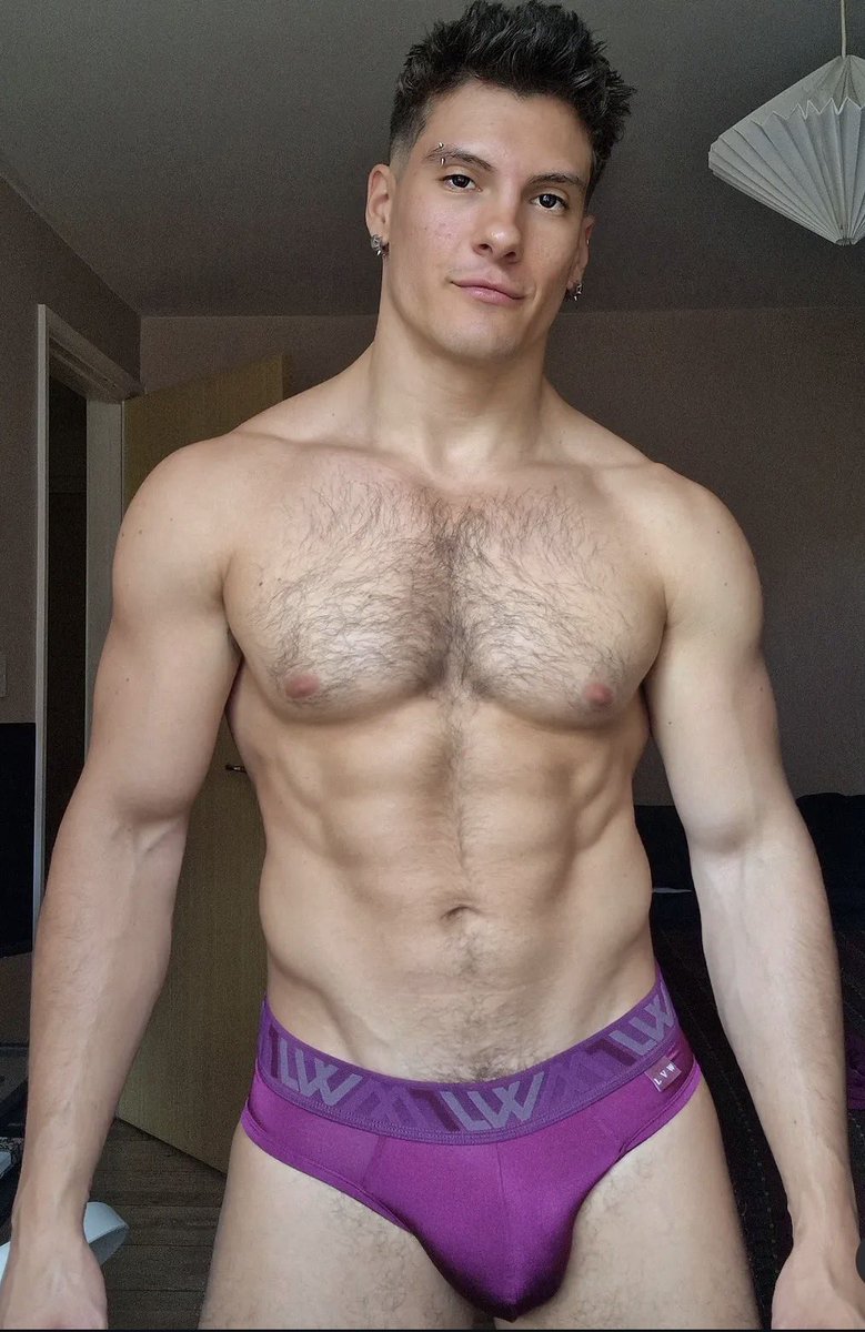 Hottest840's tweet photo. What’s it gonna be, loser? 💰 
#findom #paypig https://t.co/T7IH6Qa9aq