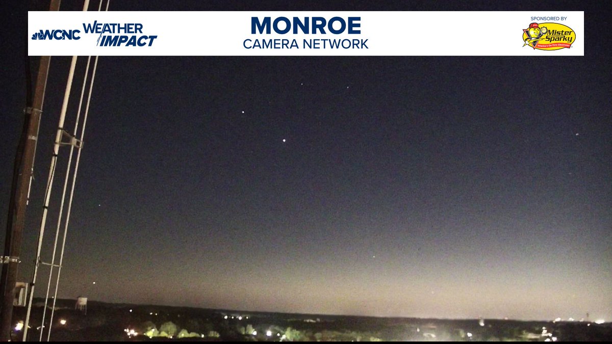 wxbrad's tweet photo. Jupiter and Venus are looking good in the western sky tonight. #cltwx #ncwx #scwx #wcnc https://t.co/FUzZ0kkiXR