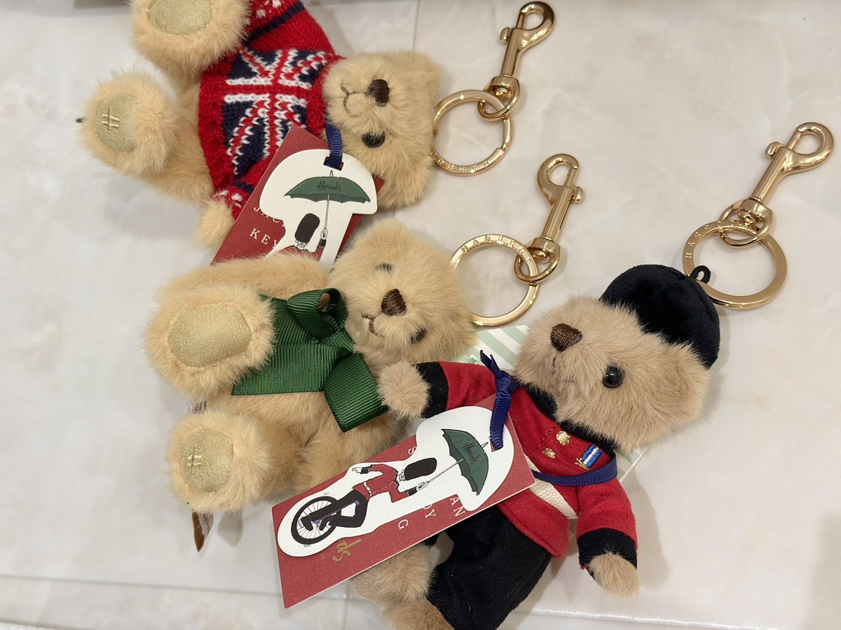 イギリス くま キーホルダー キー バッグチャーム Burberry 公式サイト
