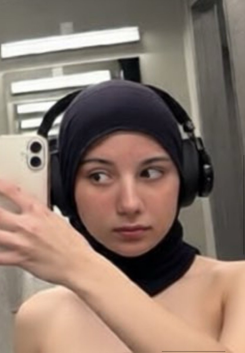PakiP9's tweet photo. Cuck wanted his hoejabi gf with great tits posted on here https://t.co/zxnz0eBRWJ