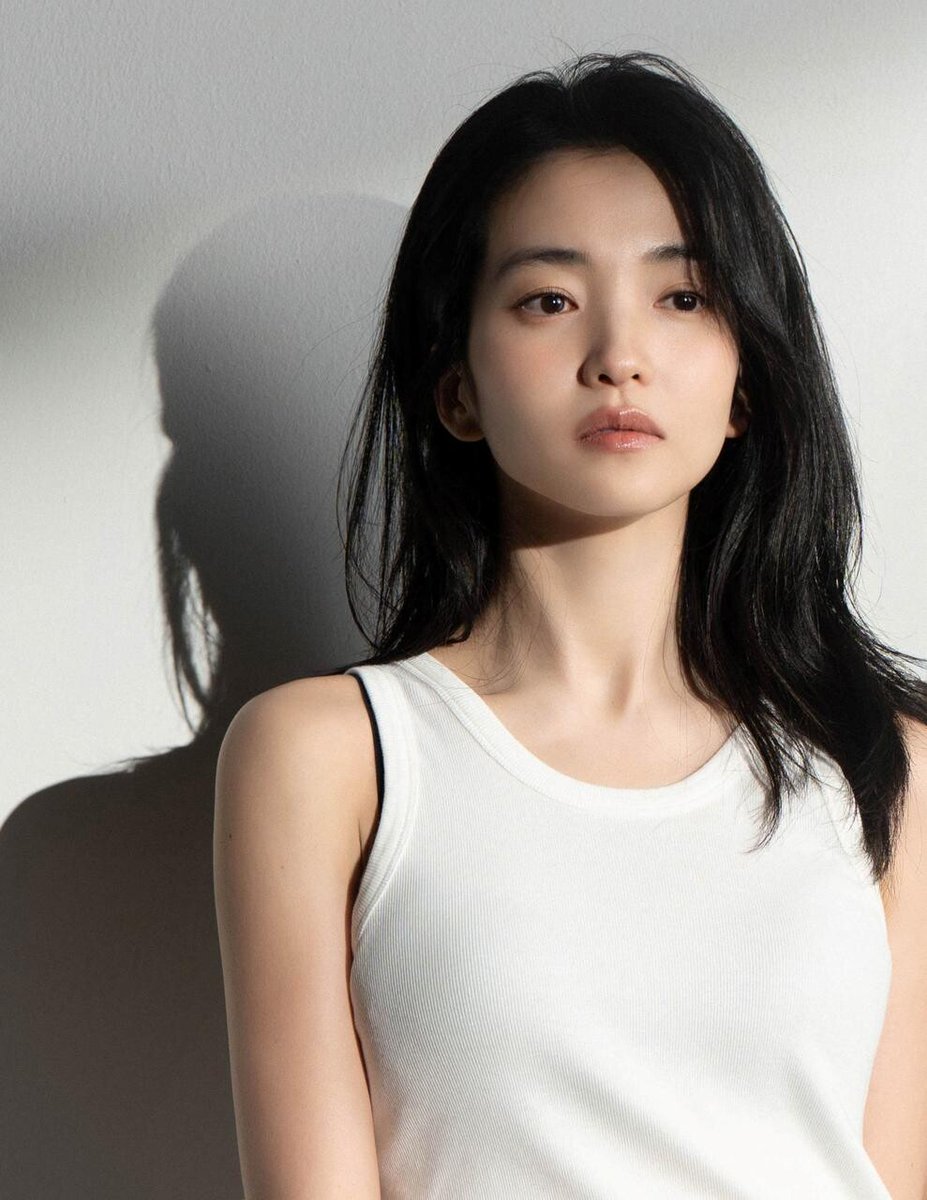 taeri_yeosin's tweet photo. Kim Taeri Profile Pictures
B-Cut https://t.co/LXfXZYVykN