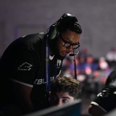 Temp's tweet photo. #NewProfilePic https://t.co/b4P0cyLBJl