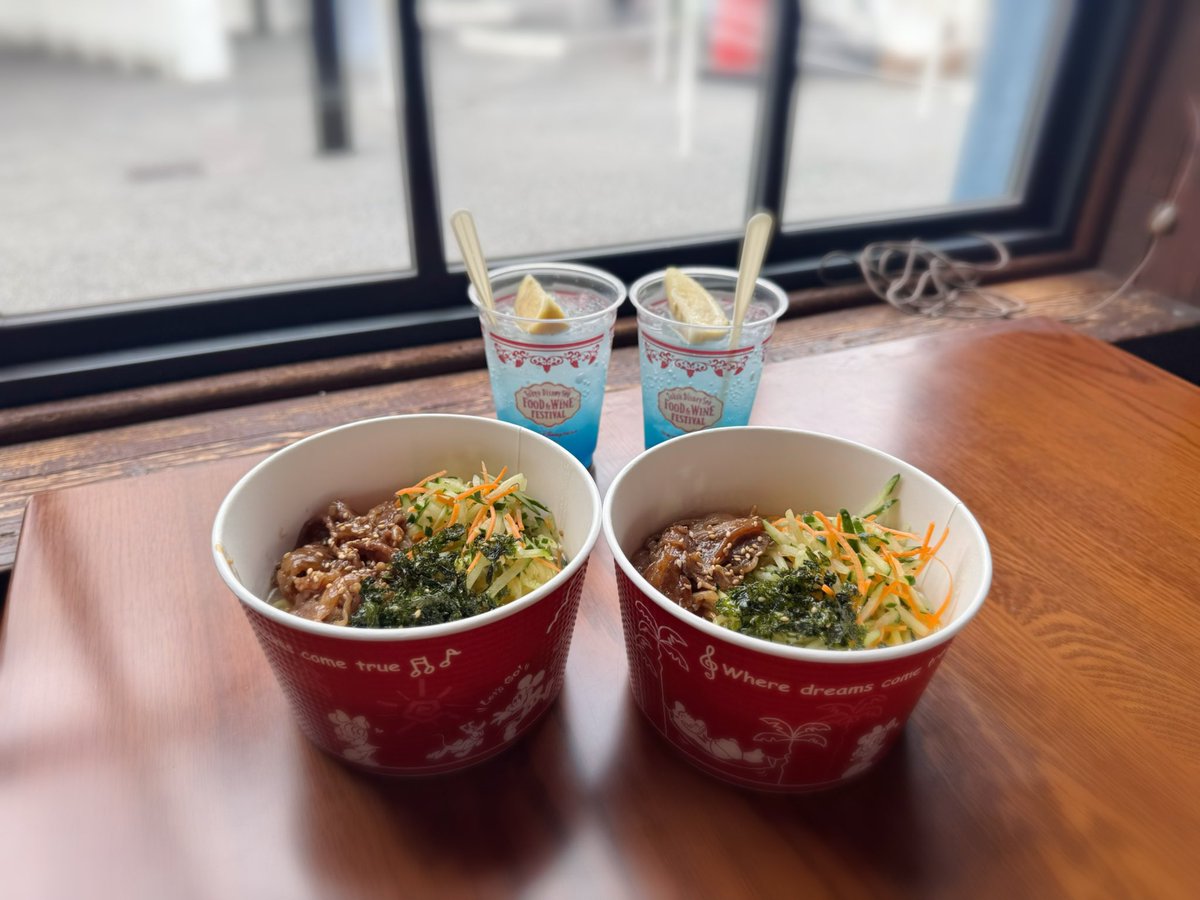 dounatten_'s tweet photo. 爆食ディズニー(>ᴗ<)🎶
ユカタンドックとかも久々に食べた⬅️ https://t.co/Y2UKA9d7my