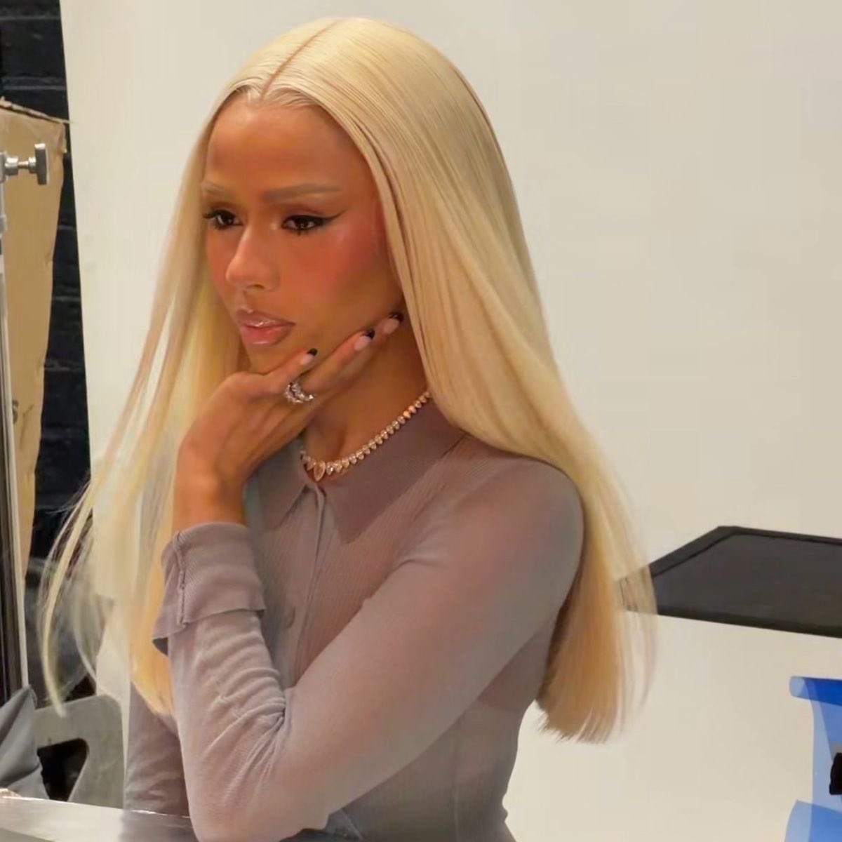 LoversOfRyRy's tweet photo. 👱🏼‍♀️🧪 https://t.co/IepHTbtLJ2
