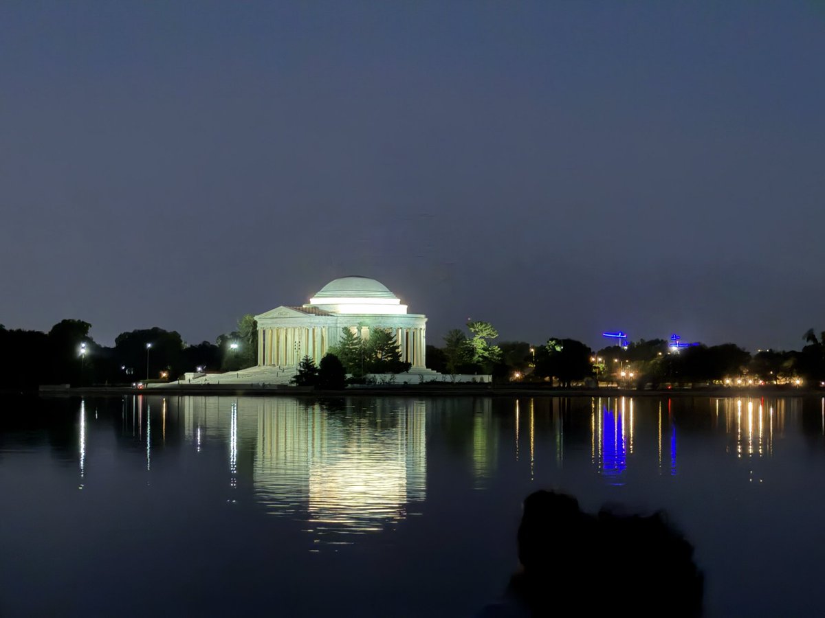HackMSTigers's tweet photo. The Martin Luther King Jr. Memorial (and a lovely view of the Jefferson Memorial from it!) https://t.co/R2kKWDrX5u