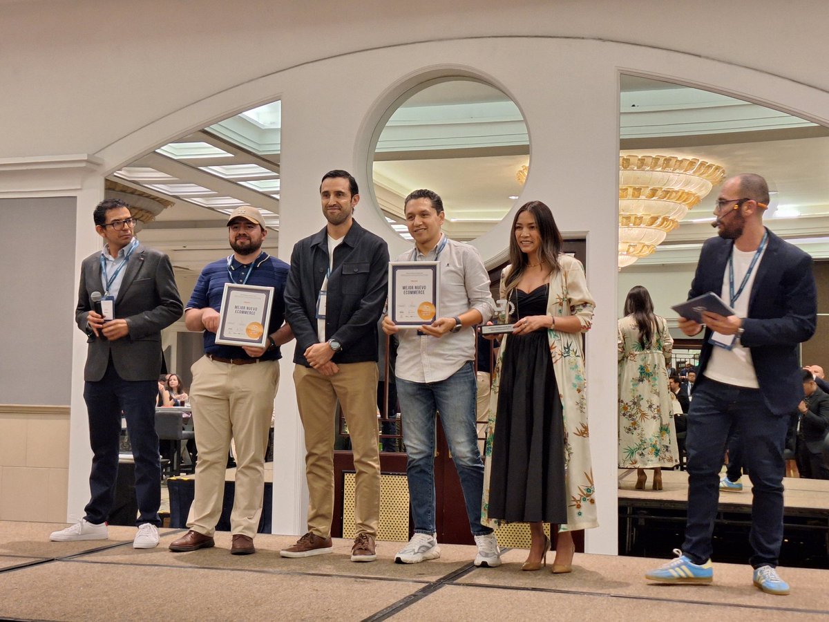 Mkt4eCommerceMX's tweet photo. 🥇 El premio al Mejor Nuevo eCommerce es para…

¡TIENDA RICOH MÉXICO! 🎉

Llevar el B2B al canal digital, con toda su complejidad, y hacer que funcione. Eso no se improvisa, se construye. ¡Felicidades!
#PremiosEcommerceMX https://t.co/ChL4UWIhc7