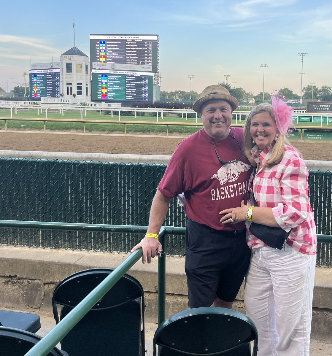 mrfot's tweet photo. A first for me!! #ChurchillDowns https://t.co/F5afhaIXzM