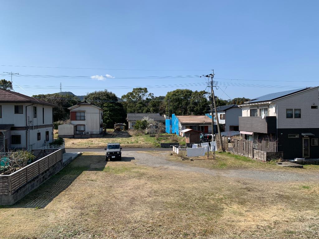 sanshin1's tweet photo. 鹿児島市本名町【売地】造成済整形の住宅用平坦地即建築可50坪130万円
https://t.co/OnLCTjoY9H

画像ギャラリー
https://t.co/zuMxR41ZkV

本物件は、鹿児島市北部の本名町旧みやぎ温泉団地内（現在温泉は廃止されています）の、住宅用地向き売地です https://t.co/klvINbpmSM