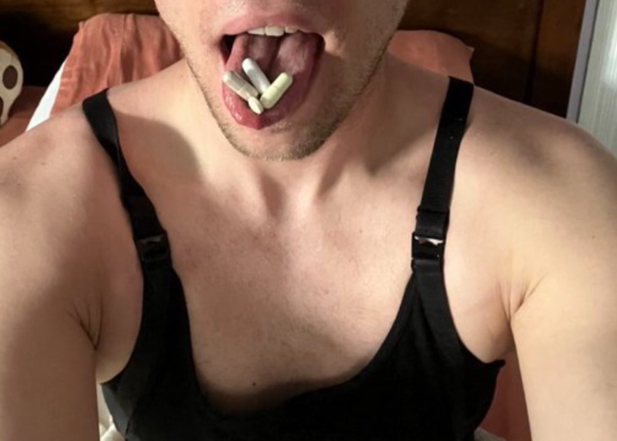 LLSANDS_'s tweet photo. WARNING⛔️

Interacting with my posts will lead you to end up as my bitch David:

🔴Plugged 
🔴Caged
🔴Taking Estrogen pills everyday 
🔴Monitored with camera surveillance and phone control
🔴Grindr profile controlled by me 
🔴Romantic/sexual life ruined

findom femdom paypig joi https://t.co/sR4Rqt4Ilj