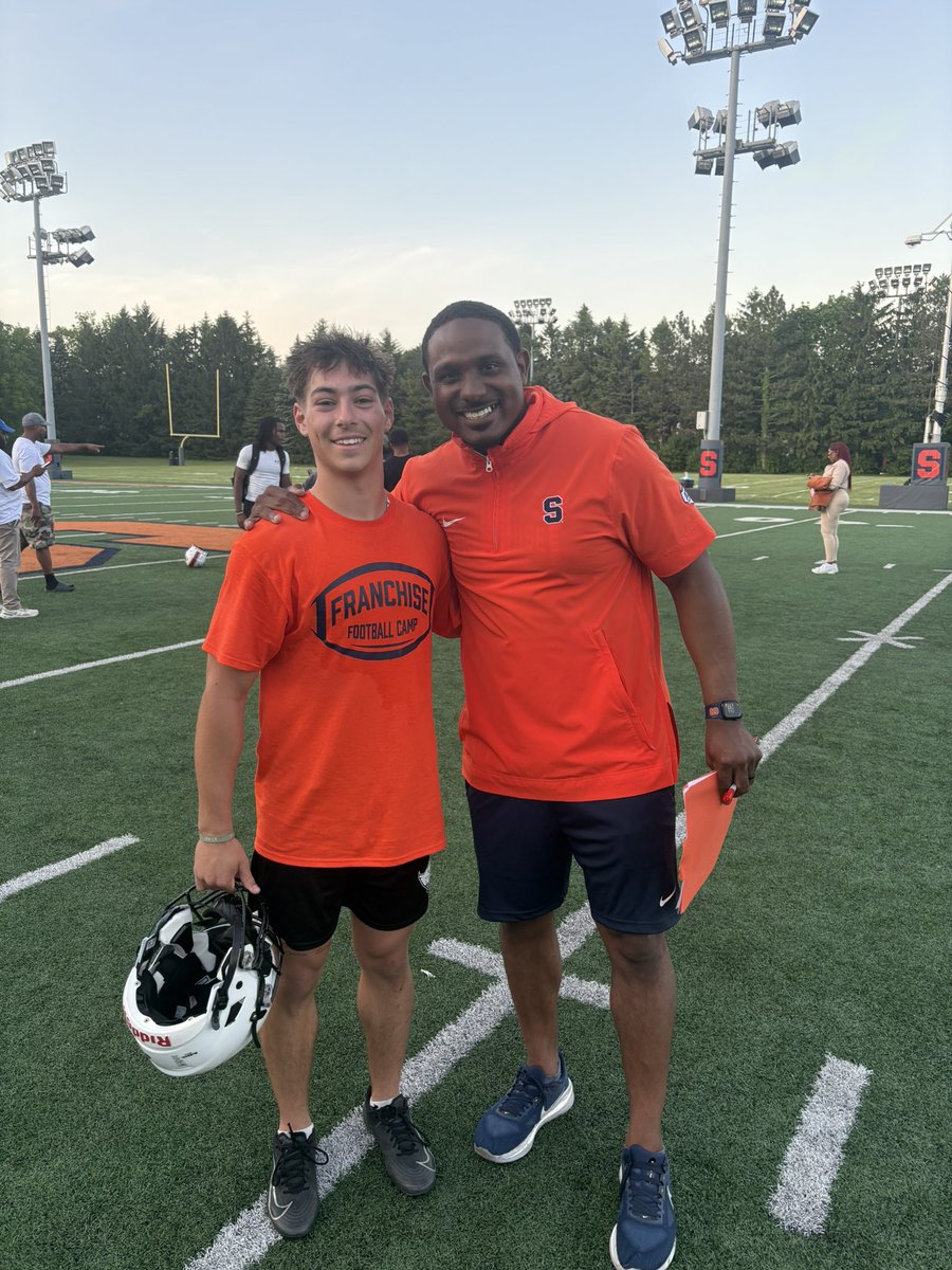 ConnorSmithWR27's tweet photo. Had a great time competing at @CuseFootball camp today! Learned a lot from the college prospective. I wanna thank @CoachWatkCUSE @FranBrownCuse for the opportunity. #white37
@Coach_Santoro @_CoachStamm @FootballPerkins https://t.co/8FuvbxVr8v