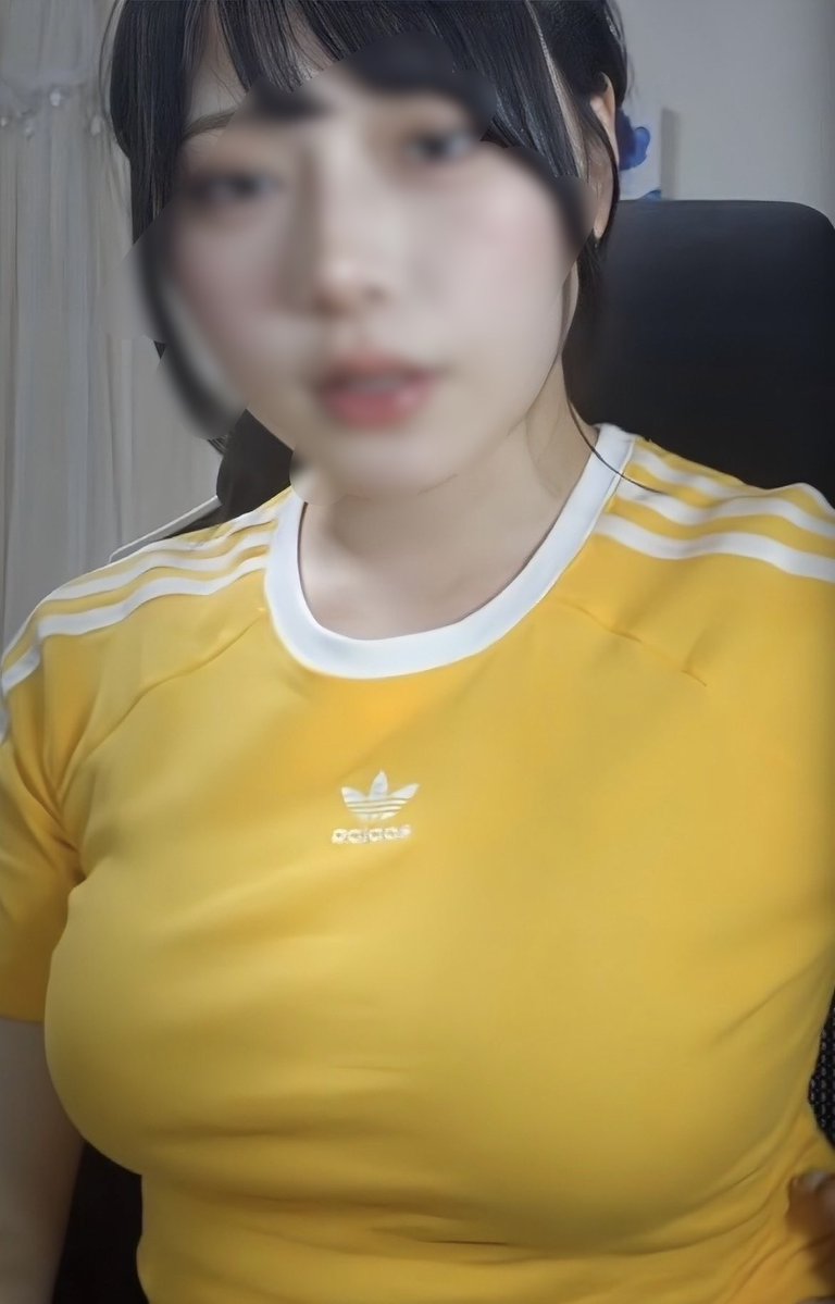 json_ceo's tweet photo. こういう女の子ほど
「男メイクとファッション」で
格上かを判断する

だからいい意味で擬態できる
最短でメイクやヘアセット等の
武器を仕入れていけば
全然いけます

勝手にエ口がってくれるからね。
なんでみんな素の顔面、
無難なファッションで
挑むのか意味不明

自分のコンサルでも
「やれる事を全部やる」
というところはめちゃくちゃ
意識している

詐欺メイク
鬼加工も
学びたいならおいで

7月スタートです