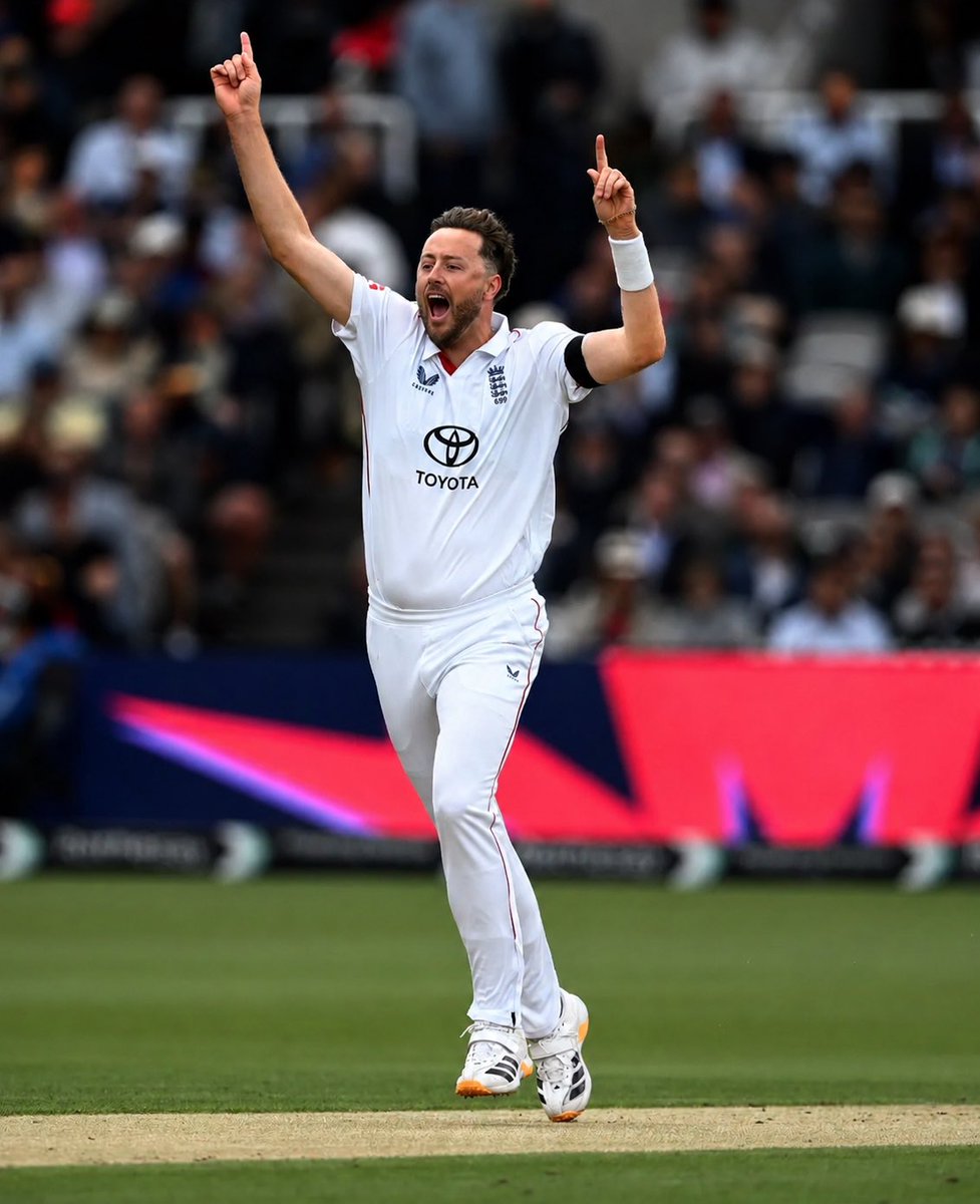 zainalysis's tweet photo. [Two Yeara In The Wilderness. Five Minutes To Blow The Roof Off LORD'S!]

[•], [w], [•], [w], [w]

The timeline of first six deliveries Ollie Robinson bowled during first day of Lord’s Test.

After being cast aside in 2024 amidst heavy doubts over his fitness and commitment, Ollie Robinson just staged one of the most cinematic comebacks in Test cricket history. 

England after getting bundled out for 140 against New Zealand on first day wanted something sparked to start their bowling with. 

First over was bowled by Atkinson. Then came in to the attack the guy who was making his comeback after more than 600 days in Test cricket and what he did? He tore the spine out of the Kiwi top order with a jaw-dropping triple-wicket maiden.

Look at this sequence to leave New Zealand reeling at 2/3:
 Ball 3: Devon Conway (LBW) ☝️  
 Ball 5: Kane Williamson (Caught at short leg for a duck) ☝️  
 Ball 6: Rachin Ravindra (LBW for a golden duck) ☝️ 

From fearing his international career was completely over during the winter to having the entire Lord's crowd chanting his name, Robinson finished the day with an unbelievable 4 wickets for 10 runs across 6 masterclass overs. 

England Team who were direly feeling the absence of James Anderson can safely say, that they have found the right backup of him though his numbers, fitness, skillset and longevity is extremely difficult to replicate but Ollie Robinson certainly has got those skills.

#OllieRobinson #ENGvNZ #LordsTest #CricketComeback #TestCricket #EnglandCricket