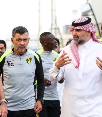 A7md989's tweet photo. سبب دمار النادي 

 #خروج_سندي_طلب_الجمهور19 https://t.co/0UMfvqOzvq