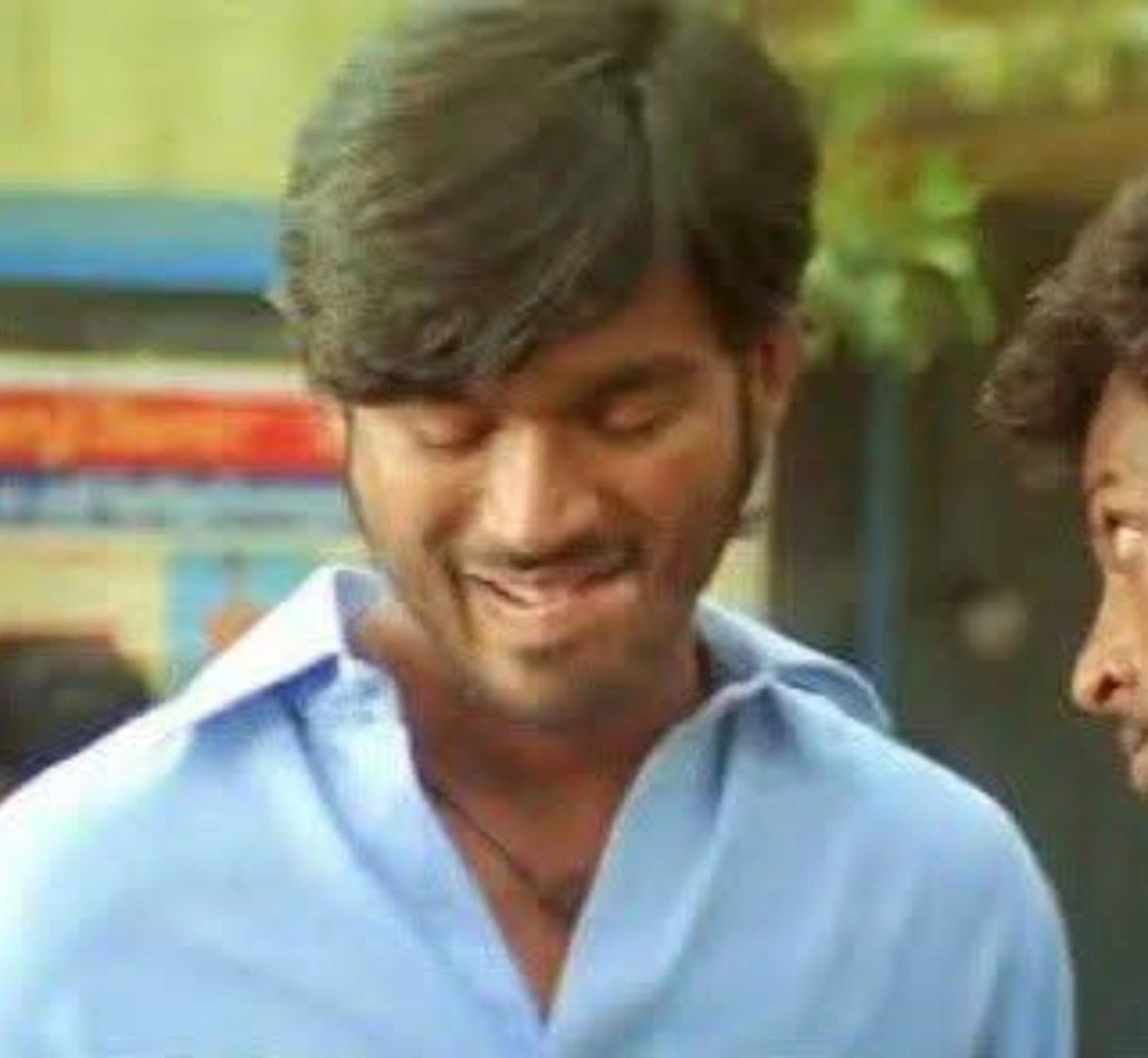 chikks_engineer's tweet photo. Oru 10 years ah tenkasi la tha iruken... 

Ajith and vijay nu ella arealayum pasanga adichikuratha pathu iruken...

Simbu and dhanush fans nu college la daily adi thadi tha

Ponunga kitah ketah suriya fans nu soluranga..

Ana sivakarthikeyan fan nu, oruthan soli pathathu ile😭💯 https://t.co/tSuvjabBt9