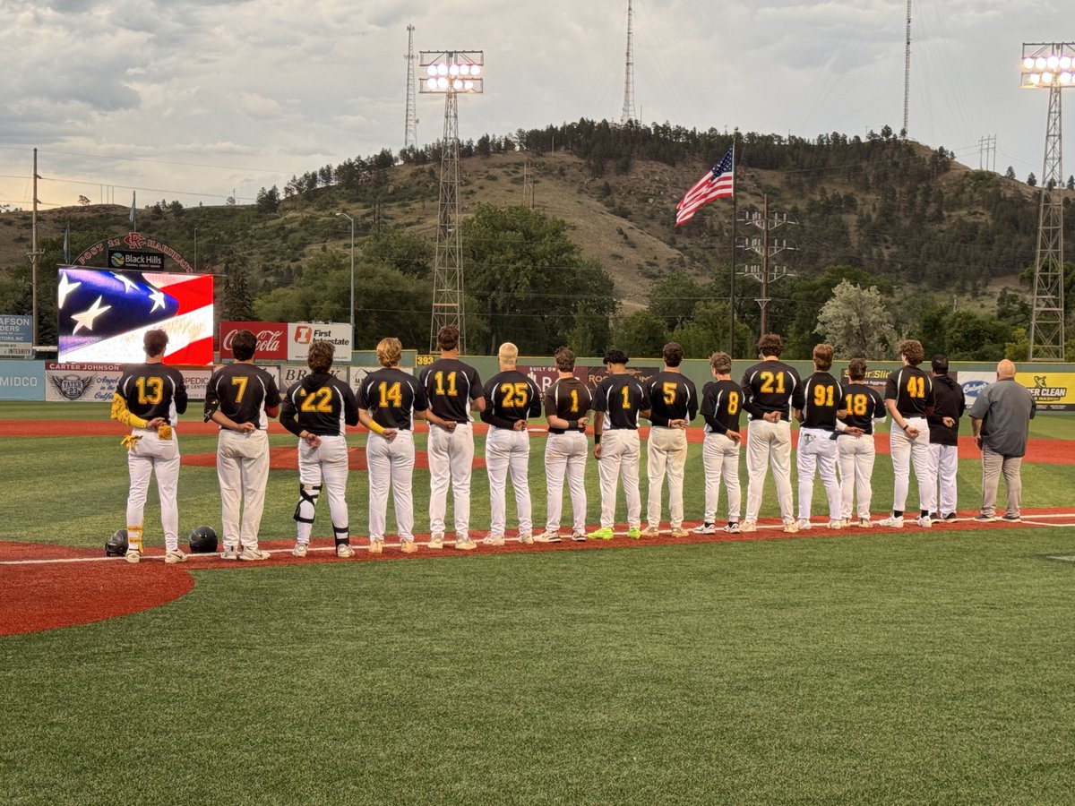 erjacobson_3's tweet photo. @RMOysters mercy ruled Dickinson 11-2 in the first game of today’s double header. 

Playing Rapid City’s Post 22 tonight, beautiful night for baseball. https://t.co/VHOb9YhbOK
