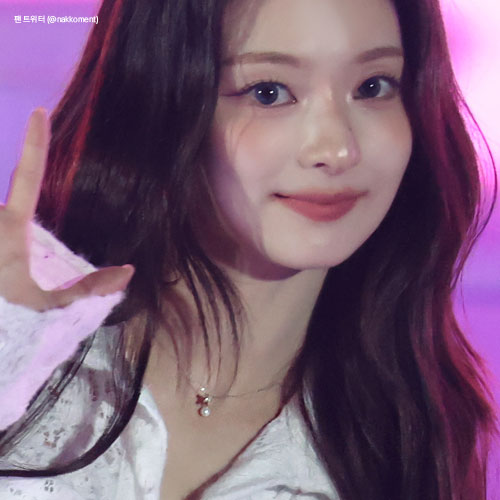 engbroxofficial's tweet photo. 프로미스나인 이나경님이 착용한 앵브록스의 rhythmical pearl drop necklace
❥ 팬 트위터 nakkoment
❥ rhythmical pearl drop necklace
❥ https://t.co/Kkv1pEHdaJ
#프로미스나인 #프로미스나인이나경 #이나경목걸이 #앵브록스 #engbrox https://t.co/1vIxnJ3RN1