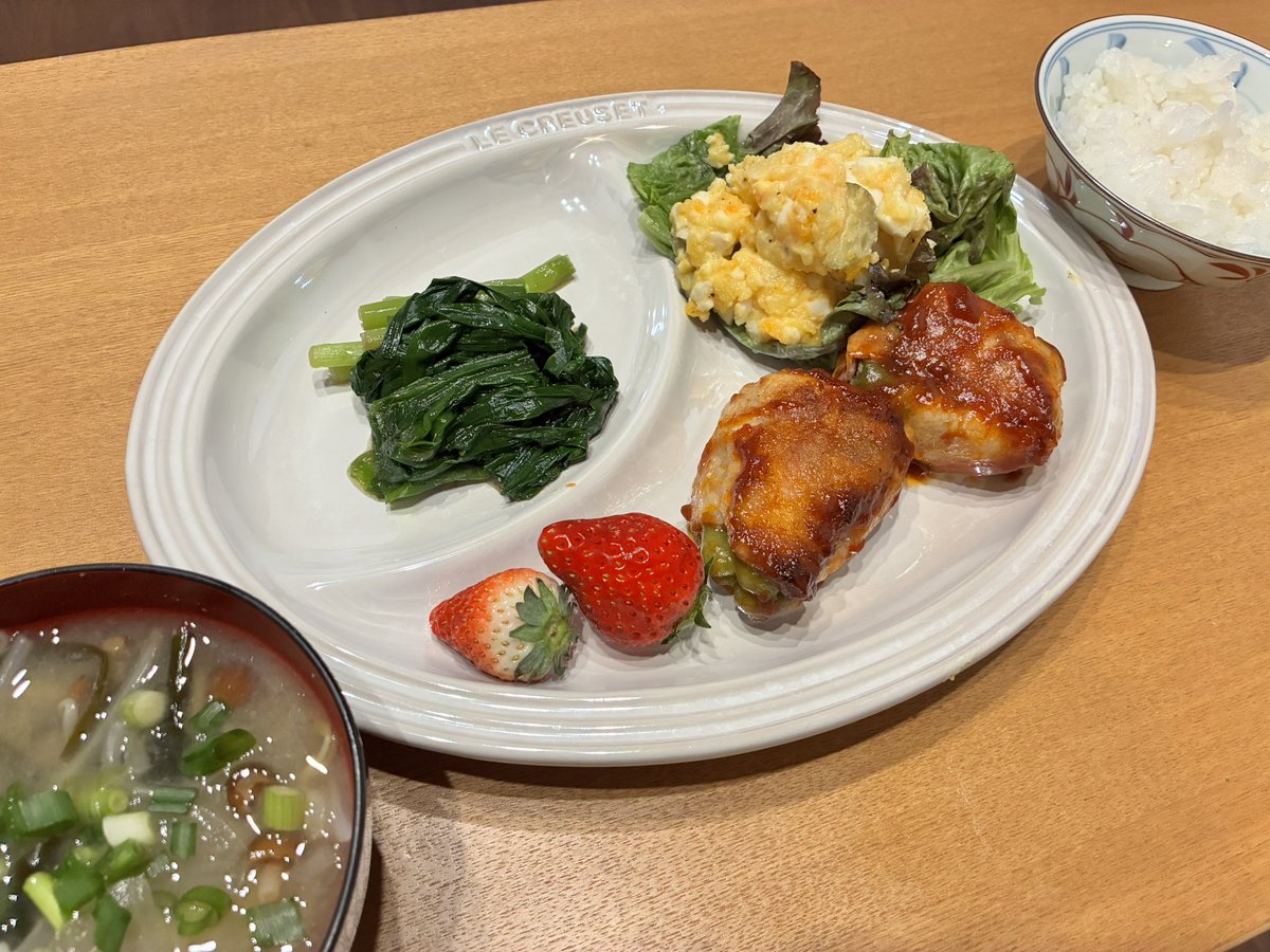 ayase_maeda's tweet photo. お料理もできちゃうっ

#私のこんな一面知ってください https://t.co/Rkb5KDjN3I