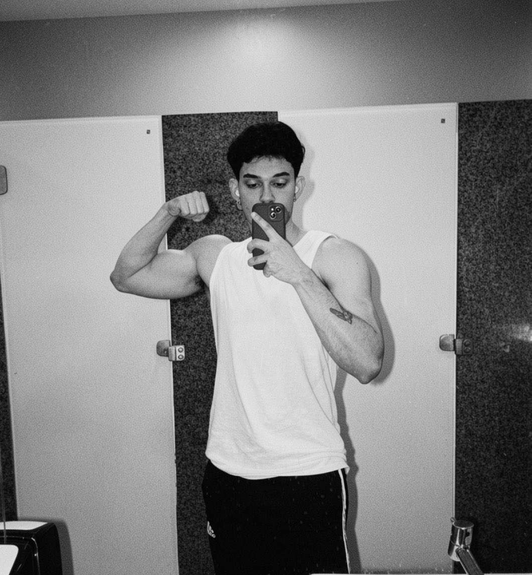 ds_danzin's tweet photo. pump https://t.co/CNWyll3cUq