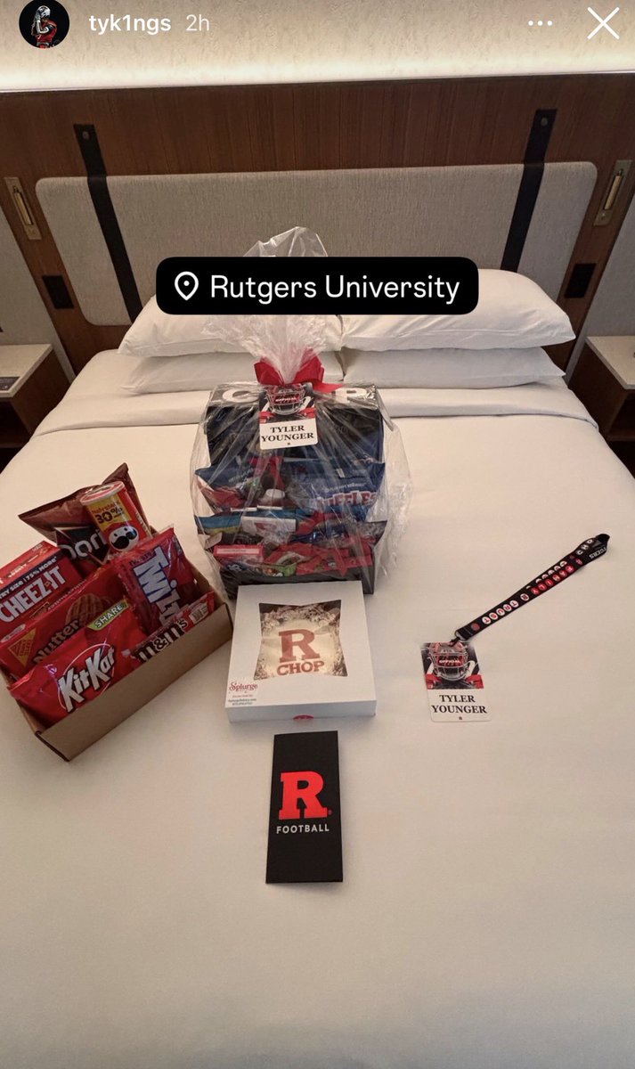 RutgersOn3's tweet photo. 2027 Georgia edge rusher @TylerYounger27 is officially on his Rutgers Football Official Visit ⚔️ 

👉 https://t.co/bwnuwqZ57C https://t.co/Ma0mUItKxc