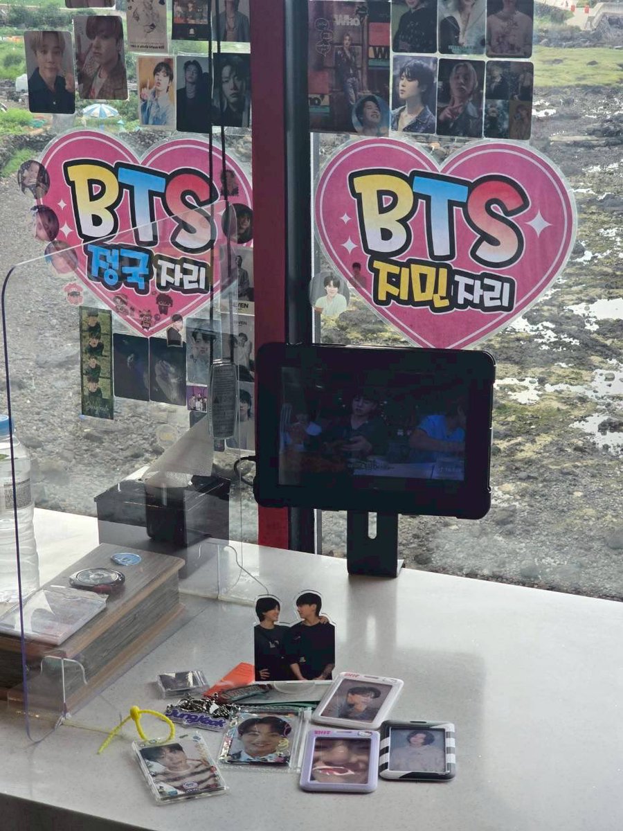 Tanoijjp's tweet photo. เจจู 4 วัน 3 คืน 3,999 มีจริงค่ะ

ทิปไกด์ 1,200 อิสระ1วัน

เป็นทริปที่สนุกมากเรากับเพื่อนเช่ารถขับ1วัน
ไปตามรอย Are you sure?! 💜
อาร์มี่ถ้าได้มาคือมันคุ้มมากกก

 สิ่งที่ชอบมากคือน้ำหนักกะเป๋า 25 โล ช้อปไดโซะกระจายแต่คนที่จะทัวไฟไหม้ได้ต้องมีพาสปอตแล้วเท่านั้นกับ k eta เก็บกระเป๋าพร้อมบินทันที