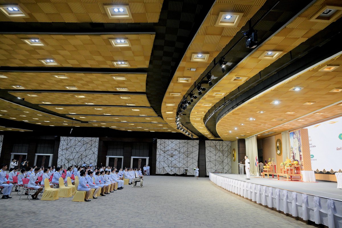 pbruofficial's tweet photo. มหาวิทยาลัยราชภัฏเพชรบุรี จัดพิธีรับพระราชทานเครื่องราชอิสริยาภรณ์ ประจำปี 2568

รับชมวิดีโอกิจกรรม: https://t.co/jIbb5i7IH7

#กลุ่มงานสื่อสารองค์กรมหาวิทยาลัยราชภัฏเพชรบุรี
#งานบริหารงานบุคคลมหาวิทยาลัยราชภัฏเพชรบุรี
#PBRUearnwhilelearn https://t.co/BuzEaNfxyS