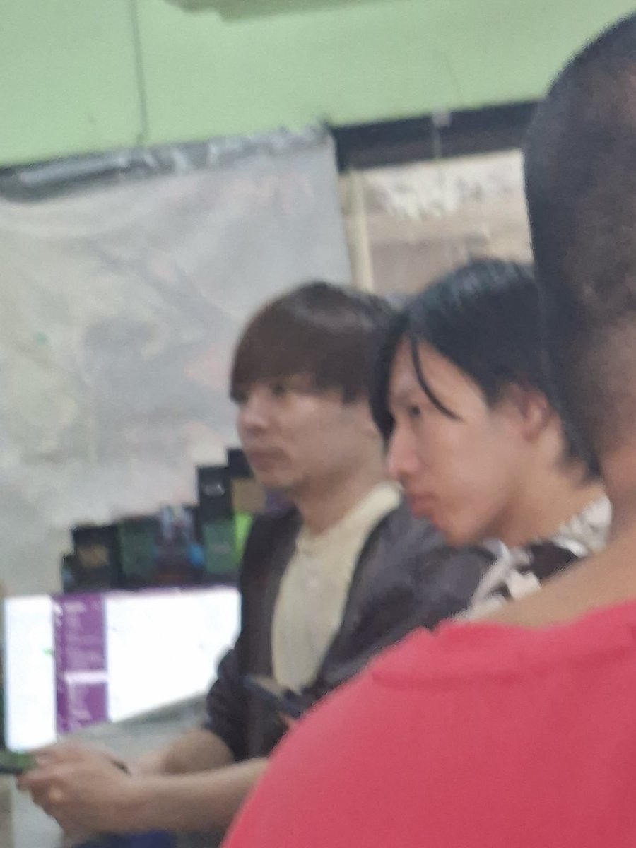 junjun_yp's tweet photo. Pictures show the 4 Japanese players who are ALLEGEDLY behind the swarm of bot accounts in the Philippines.

The very first Flagship for June was held yesterday, and they are all SUCCESSFUL.

I guess I'll be meeting them more often going forward unless LGS will do something about it.