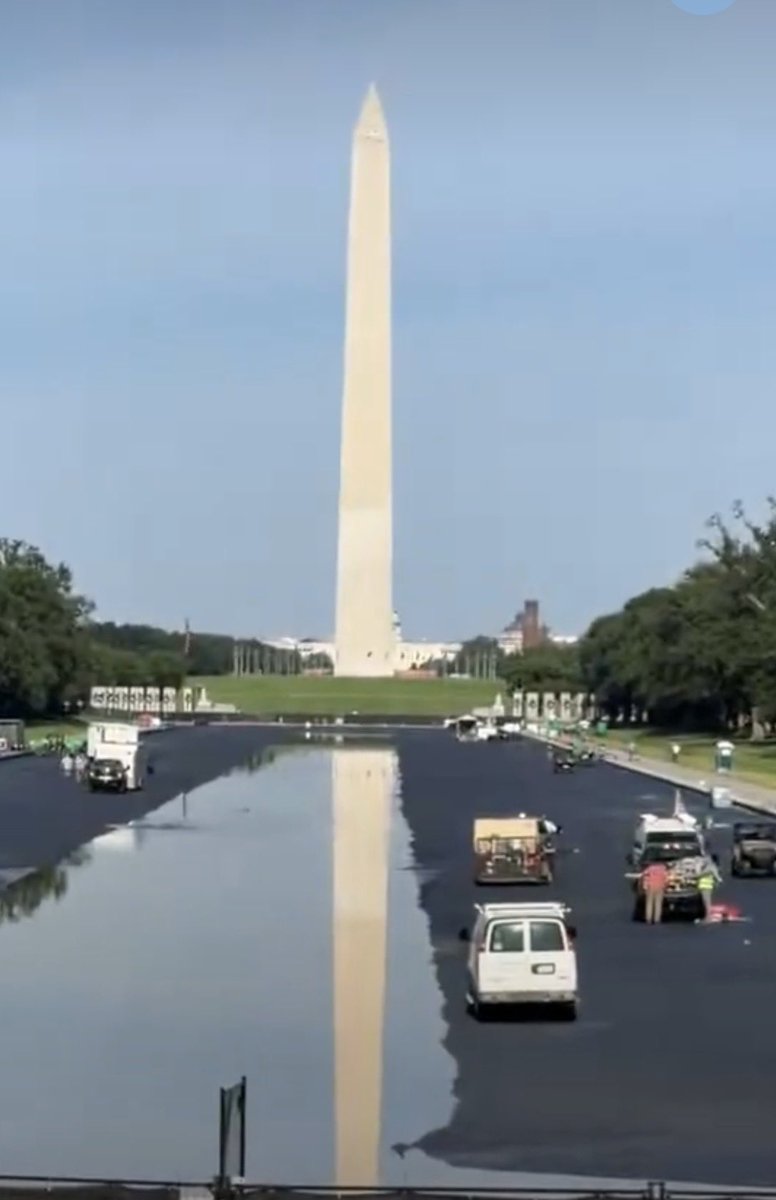 c_kronenburg's tweet photo. @essenviews Keep posting fake pictures to prove you’re TDS https://t.co/MTtyrPX5Td
