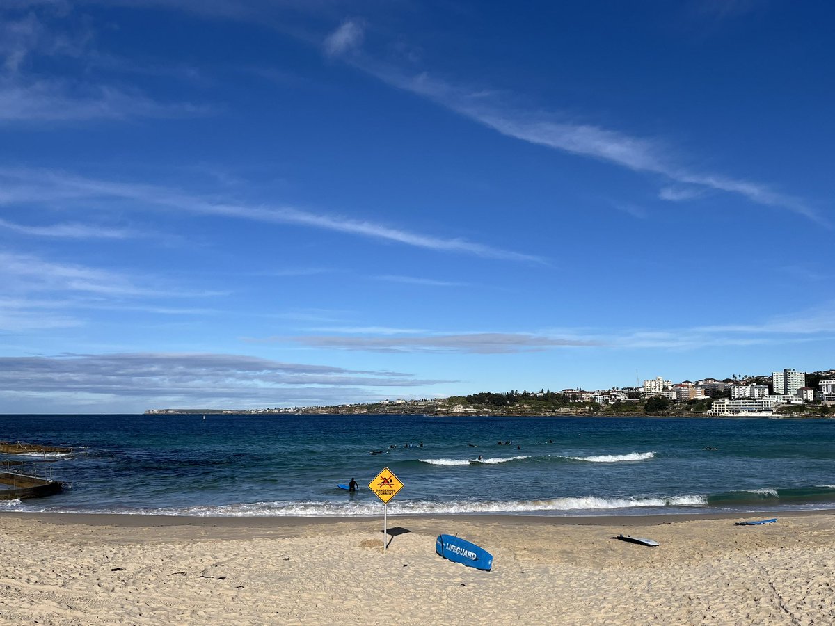 robbosal's tweet photo. Friday: Warmer in than out - 1.4k #bondilaps https://t.co/9KHI8XGToG