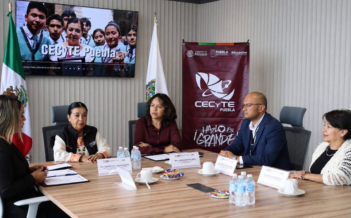 SecihtiGobPue's tweet photo. Nuestra titular @AquinoMiryam1 firmó un convenio de colaboración con el @CECyTEPUE, el cual permitirá sumar esfuerzos y compartir la visión de impulsar proyectos que contribuyan al desarrollo académico, científico y tecnológico de la juventud. https://t.co/tEIsuLqYHY