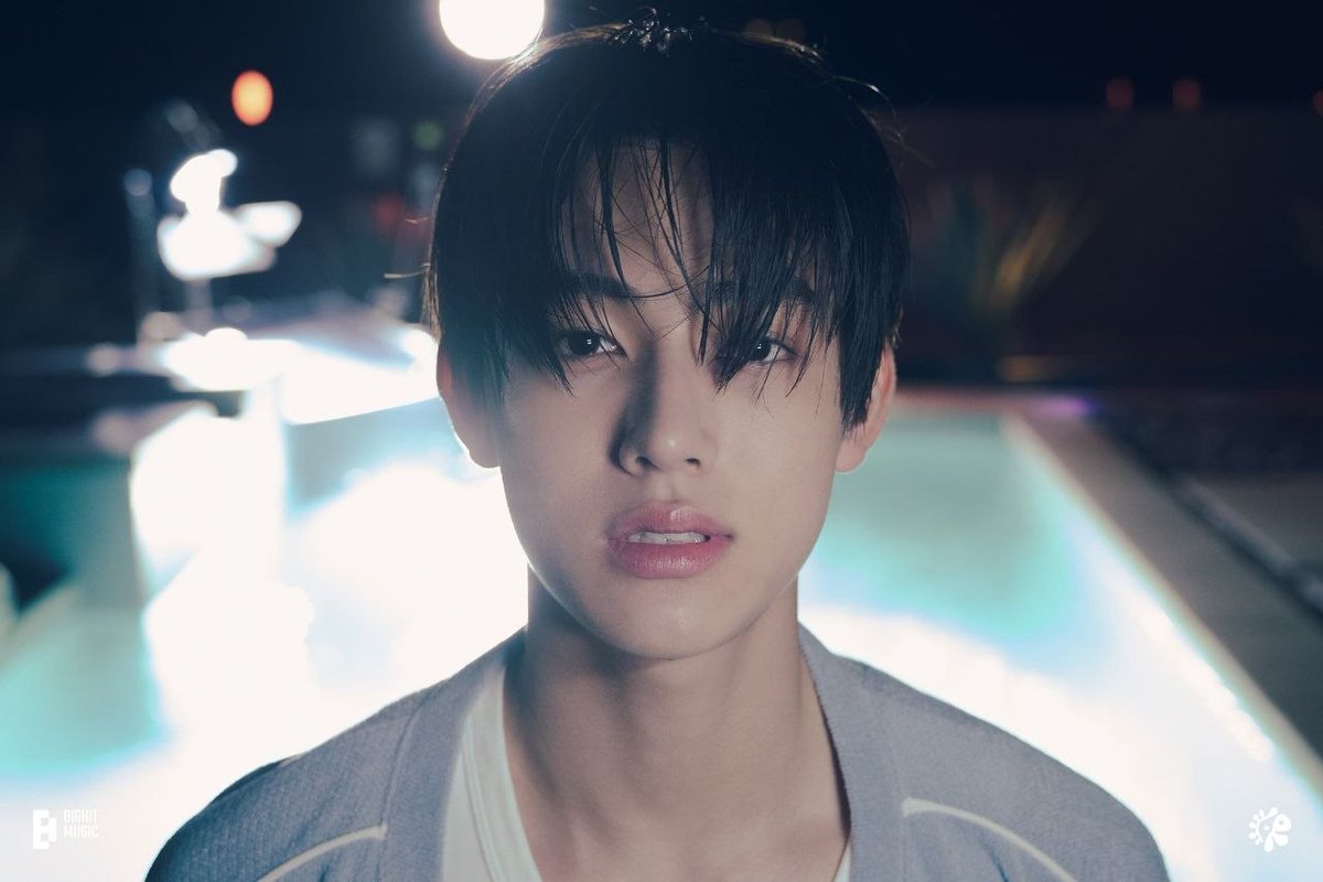 SeonghyeonBRA's tweet photo. SEONGHYEON nos bastidores do MV de 'Blue Lips'.

#SEONGHYEON #성현 #CORTIS #코르티스 https://t.co/Z5yUfTE18h