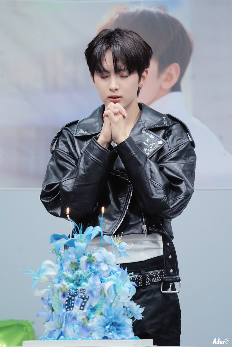 A_dera_'s tweet photo. 260604 🥳
#판타지보이즈 #FANTASYBOYS 
#링치 #LINGQI #凌崎 https://t.co/3SqVLUvv4q
