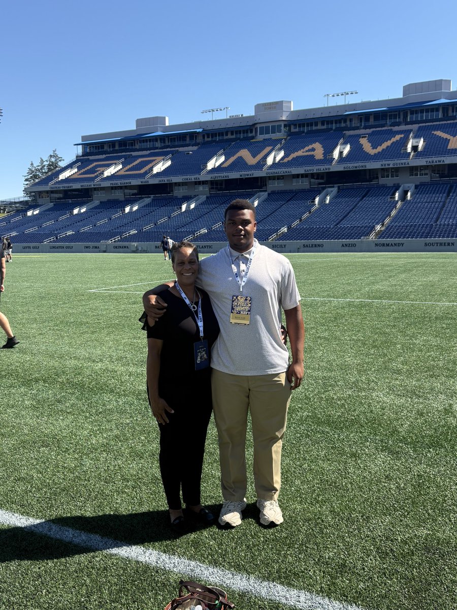 GilesBryce32688's tweet photo. Had an amazing visit to the Navy today! Thank you @D_WallCoach for inviting me up and I can’t wait to come back for camp!
@_CoachNew @NavyFB @CharlesMack19 @CoachButlergovs @VAGovsFootball https://t.co/Rff1ABb1MG