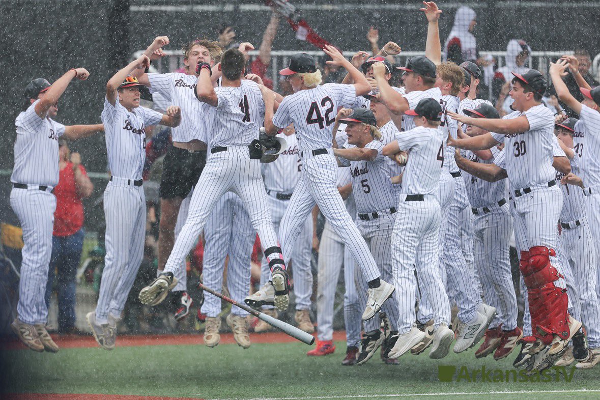 Cooperbode1's tweet photo. Very blessed to receive the awards this year. Will never forget these coaches and this team!

All state (2x)
All conference (2x)
MVP (2x)
Silver slugger (2x)
OF Gold glove (2x)
Outstanding senior 

#alwaysabearcat 
@CoachBakerECSox @toddrhoades3 @gagewatson11 @brklndbsbll https://t.co/WMQbkrxUVQ