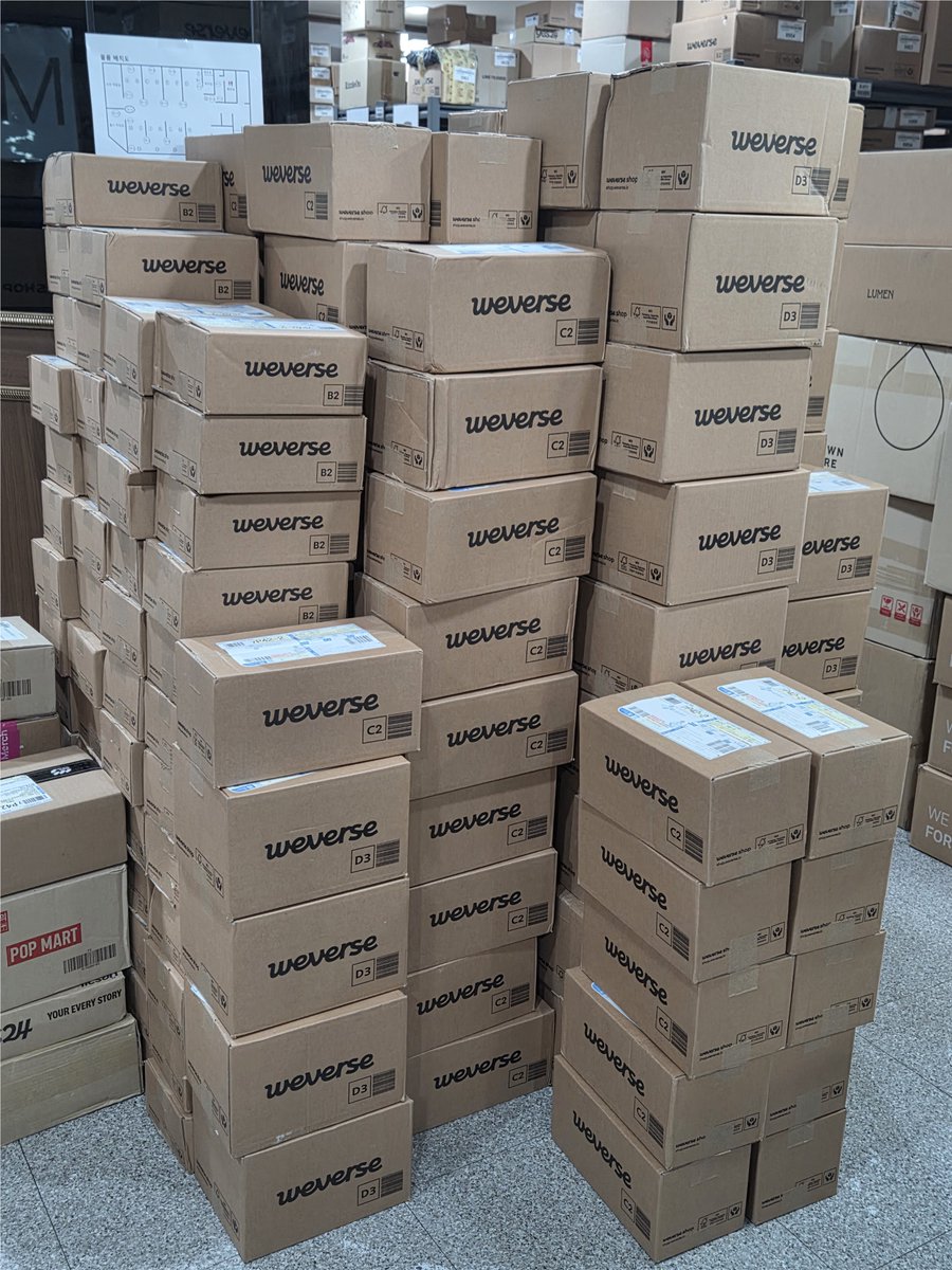 GlobalSH_kr's tweet photo. BTS tour schedule + official restock = The ARMY BOMB rush has officially taken over our Korean warehouse once again! ๐ฃ๐ฅ #GlobalSH
On top of that... our inbox is absolutely flooded with inquiries about bulk shipping for ARMY BOMB! ๐๐๐ฅ
We see you, and weโre already on it. ๐
We are currently preparing a special guide content specifically for ARMY BOMB bulk shipping,
so plz hang tight for just a little bit!