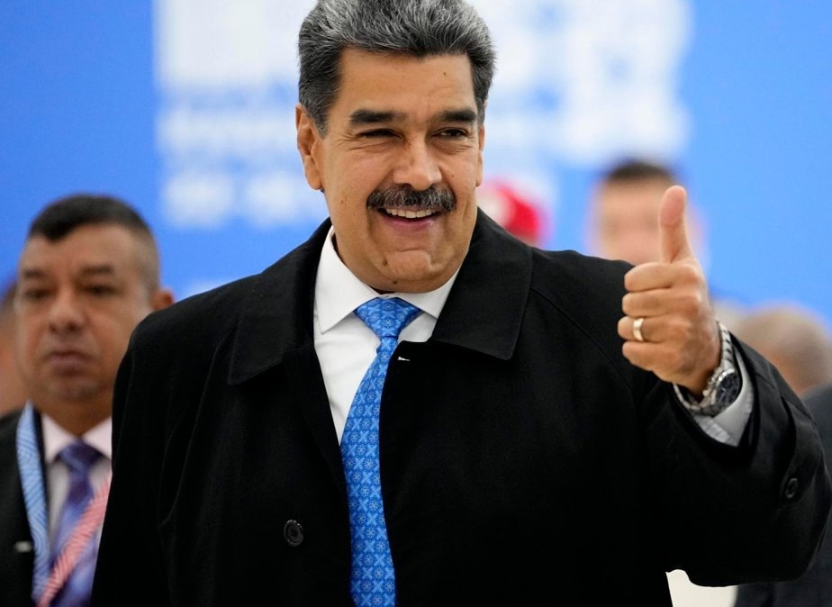 CoralTeresa's tweet photo. 🚨🇻🇪🇺🇲⚖️ ÚLTIMA HORA: Experta internacional que defendió a Diddy se une al equipo legal de Maduro en EE.UU.  

El presidente de Venezuela debe quedar libre porque los cargos en su contra responden a una persecución política, sin pruebas legítimas ni respaldo internacional real. https://t.co/5xeUKig1pH