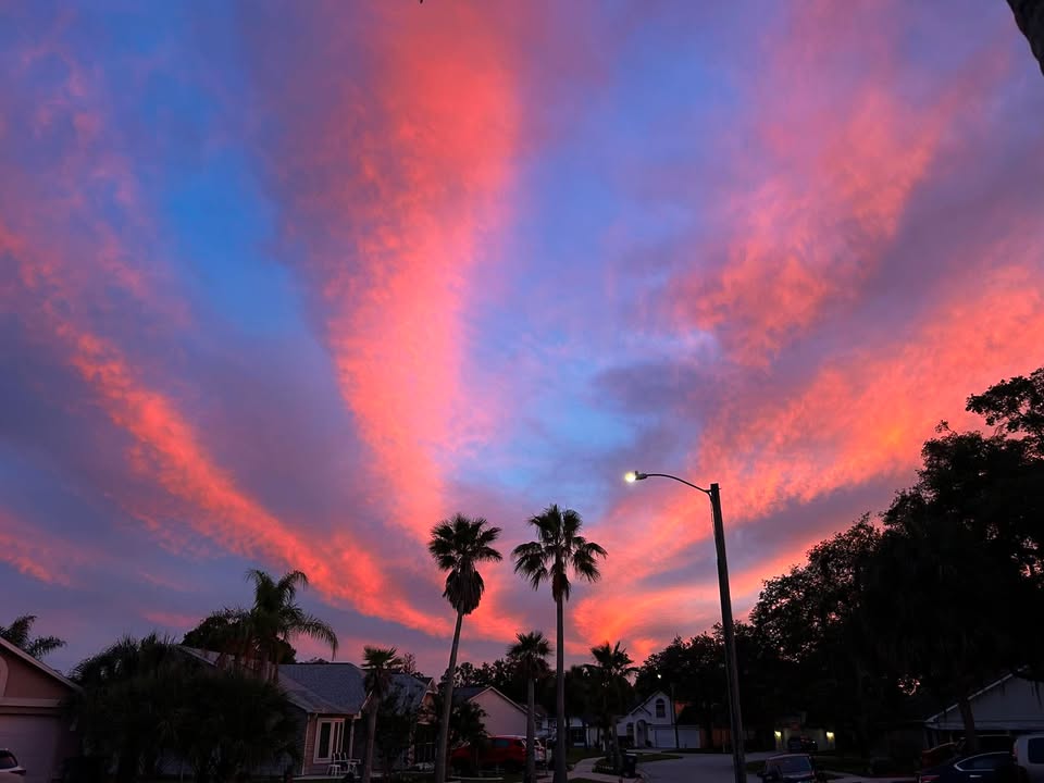 TMainolfiWESH's tweet photo. Ashley Hitt with this sunset beauty form #PortOrange. Keep those photos coming. https://t.co/ojutf5hWpo