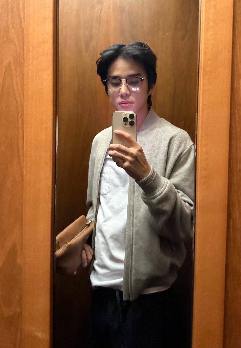 jungwoo tweet media