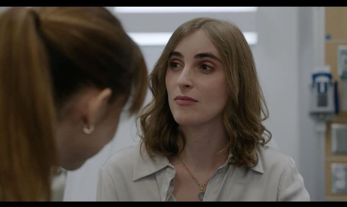 somuchhappenin_'s tweet photo. Tasha Cordera in The Pitt is played by Eva Everett Irving. She loved playing Tasha because Noah Wyle’s writing felt deeply authentic. She noted that the script was “so true to my own lived experience.” https://t.co/6Lw5kNWP9p