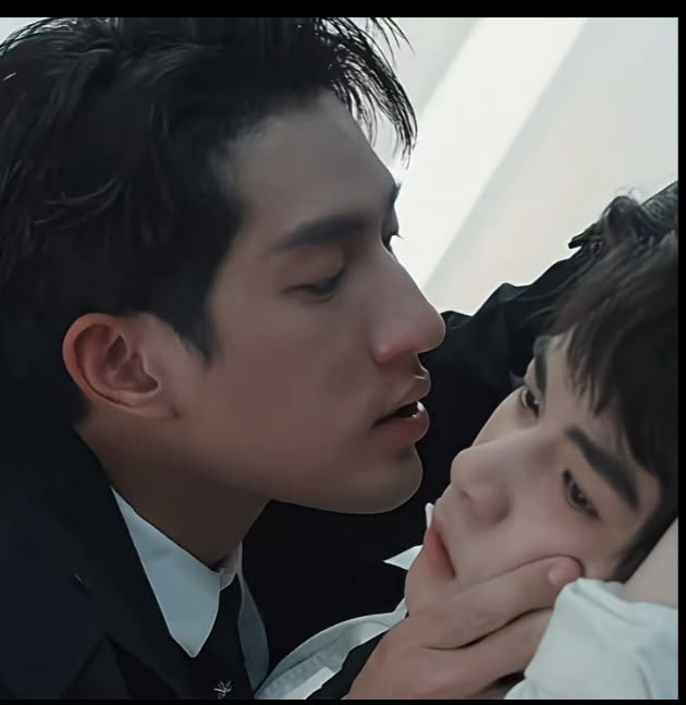 Oyamyamyum's tweet photo. 이게어떻게 같은사람?
에이든아니였음  이 싸페같은연기
오그라들게해서 티저에서 하차했을듯
 #doublehelix #aylio https://t.co/KVEoYGT8Ib