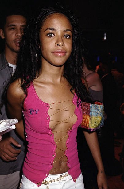 kycvntg's tweet photo. Aaliyah in (2000) https://t.co/DGi9k5k133