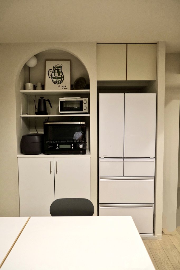 fujitaca's tweet photo. お客さま宅にて取材。
綺麗に仕上げたおうちに、インテリアや家電などをピタッとうまく使いこなしていただけてると思うと、非常に嬉しくなります🙋
インテリアや家電なども、どんなものを置くのかしっかりヒアリングしてうまく納めるよう努力しています🏠👌 https://t.co/QW4RiixVLv