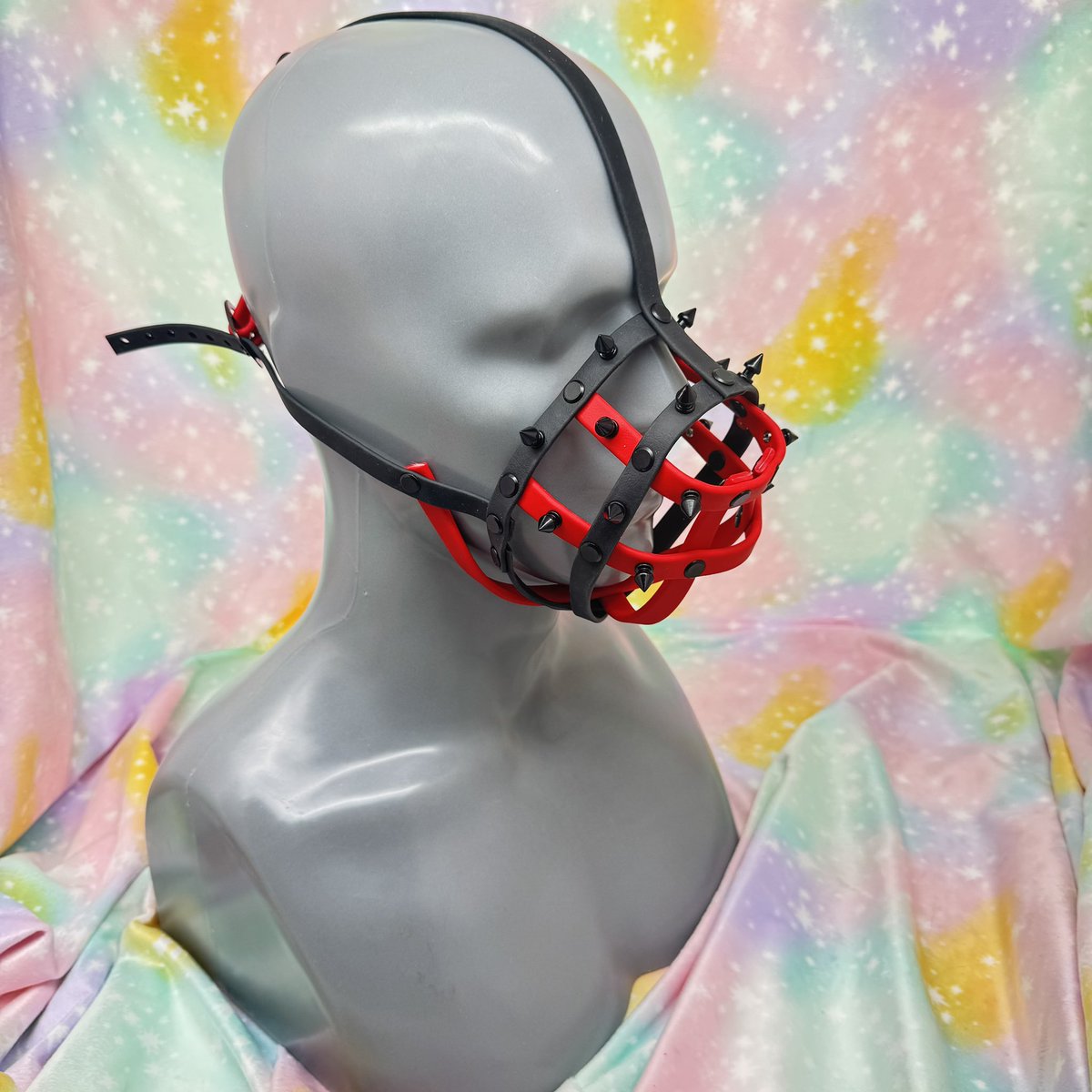 SoftPauxs's tweet photo. Making more spiked versions of the pup muzzles! https://t.co/5dSShZv5mk