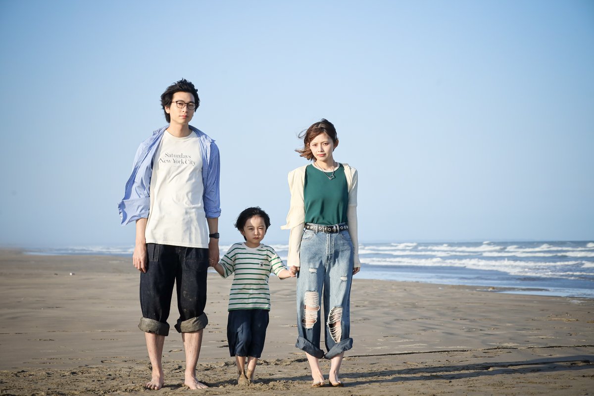 TVGweb's tweet photo. 「余命3ヶ月のサレ夫」スピンオフ
「岩崎一樹は放っておけない」後編
TELASAで独占配信スタート🎞️

葵（白洲迅）のピンチを支える
“弟系後輩”岩崎（庄司浩平）が大奮闘💥

葵の息子・蓮（小野晄士朗）との
“同担”ストーリー

本編とつながる重要エピソードも👀

https://t.co/IrAPpKCmRJ

#TELASA https://t.co/xAkuuljHra