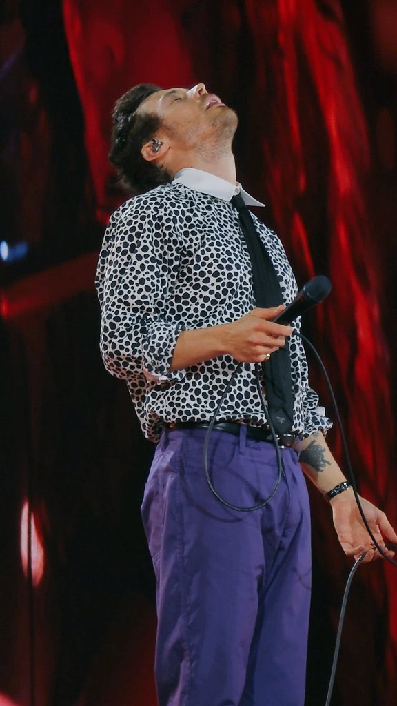 STYLESARCHlVE's tweet photo. ok harry🫦 https://t.co/JROVzfLkso